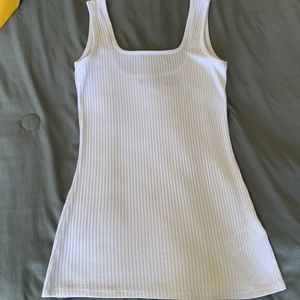 Women’s TAHARI tank